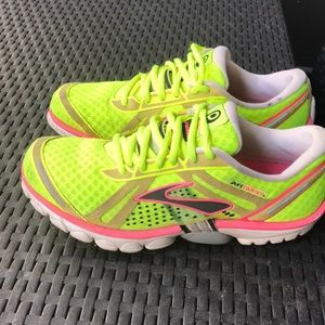 Brooks Running Sneakers